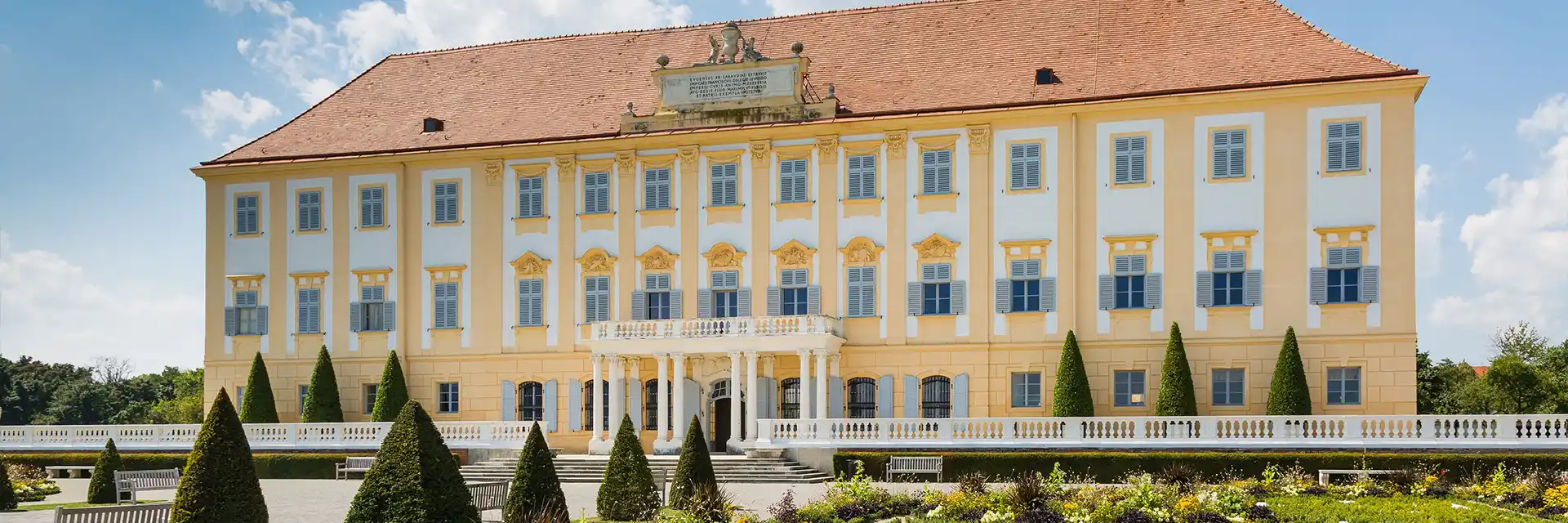 Day 3 Austrian Palaces & the Apricot Blossoms